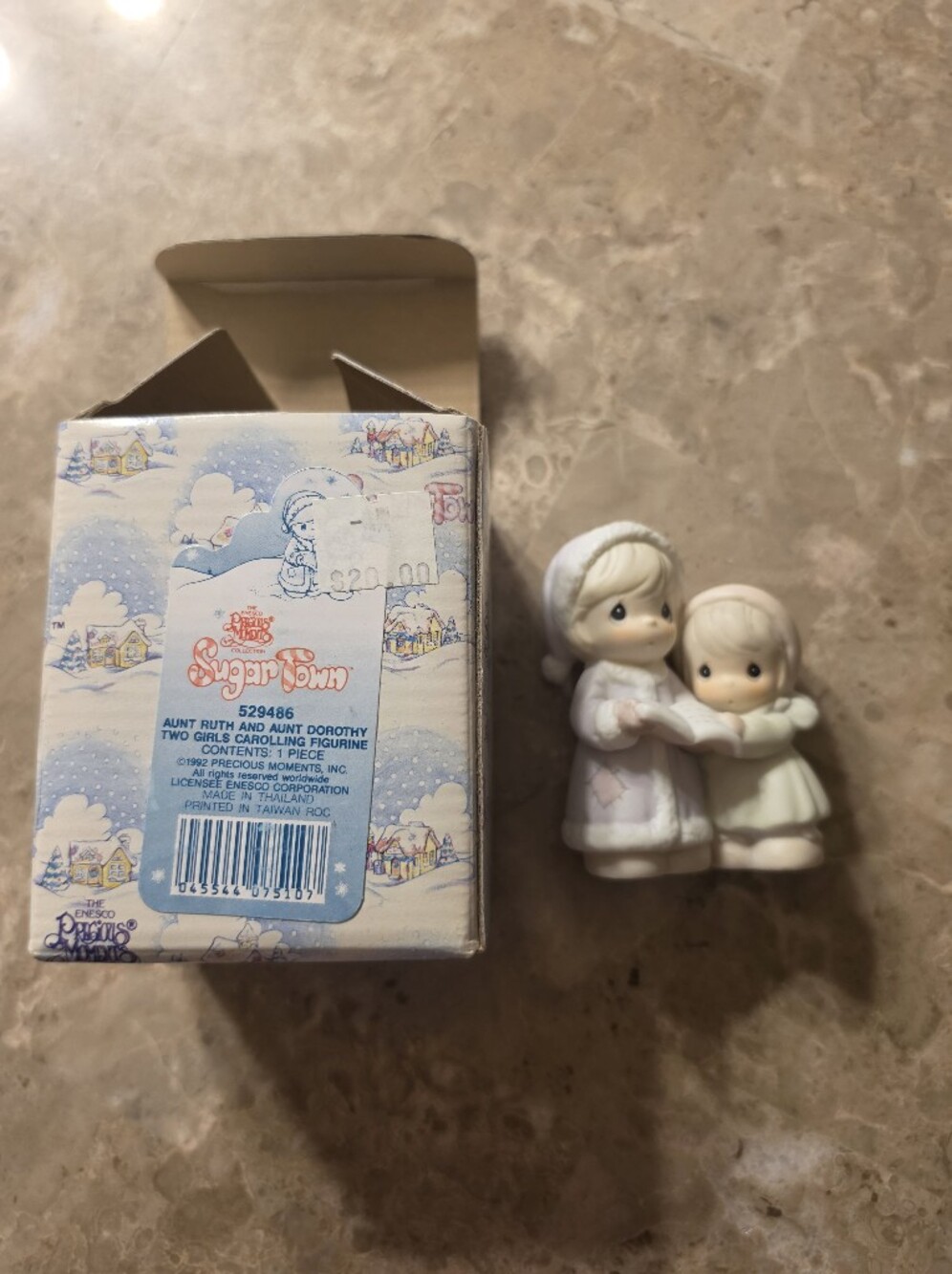 Precious Moments Holiday Sister Figurine Set - White/Pastel